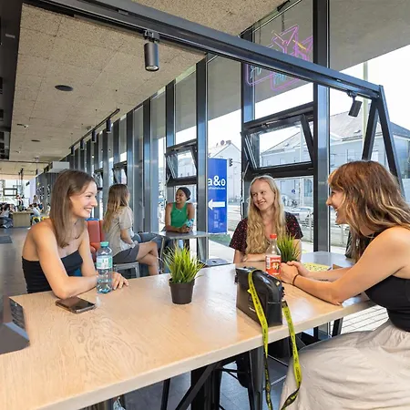 A&o Hauptbahnhof 2*