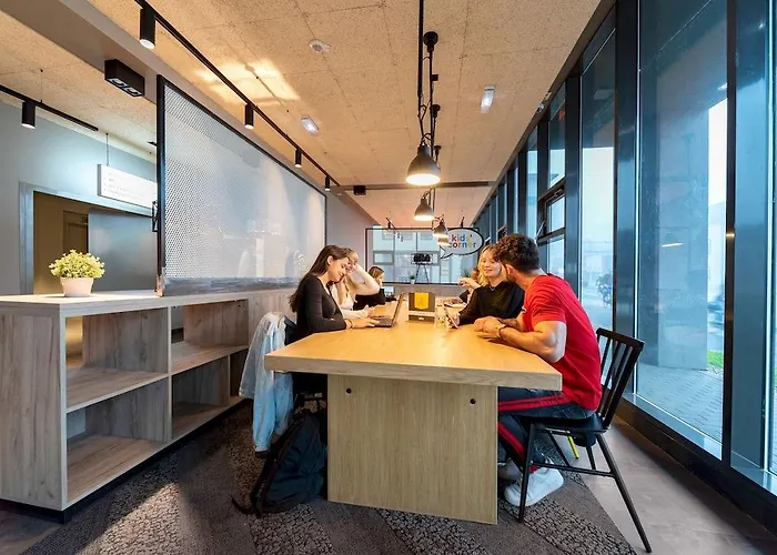 إيه&أوه غراز هاوبتباهنهوف