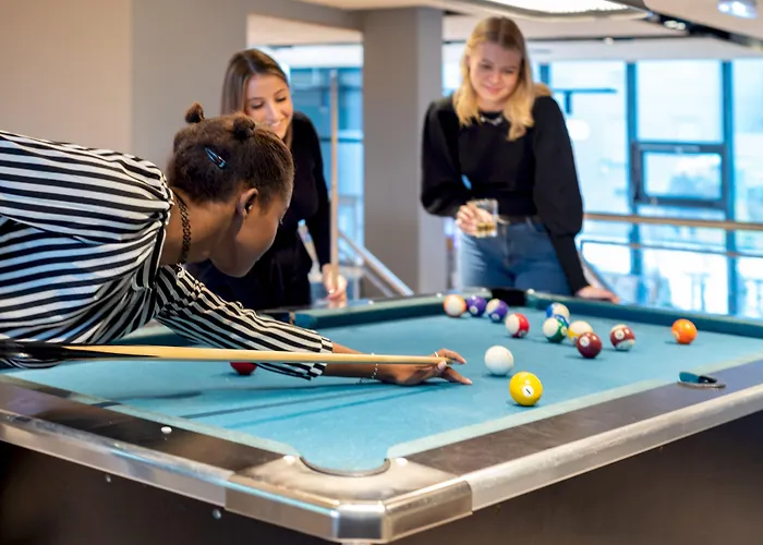 إيه&أوه غراز هاوبتباهنهوف 2* غراتس