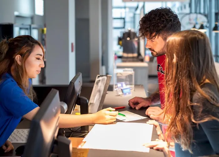 فندق إيه&أوه غراز هاوبتباهنهوف 2*