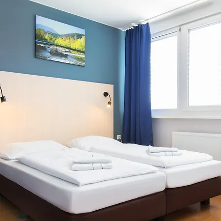 Otel A&o Hauptbahnhof 2*
