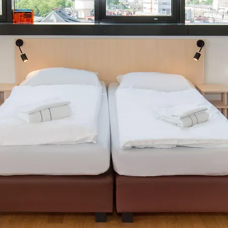 A&o Hauptbahnhof Otel Graz