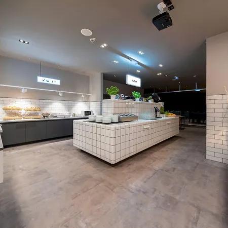 Szálloda A&o Hauptbahnhof