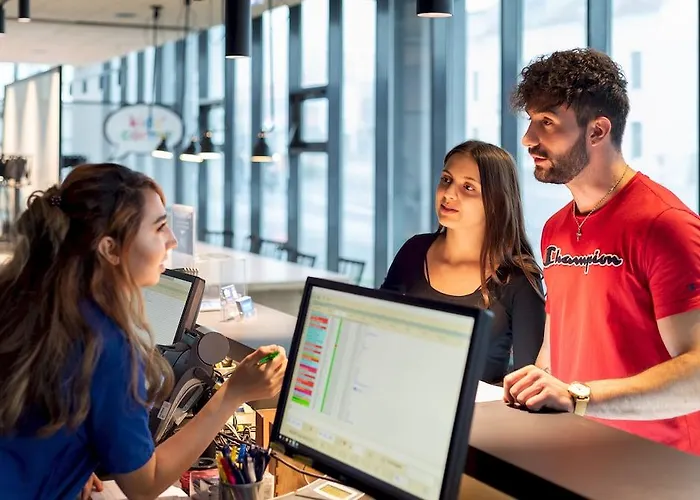 فندق إيه&أوه غراز هاوبتباهنهوف 2*