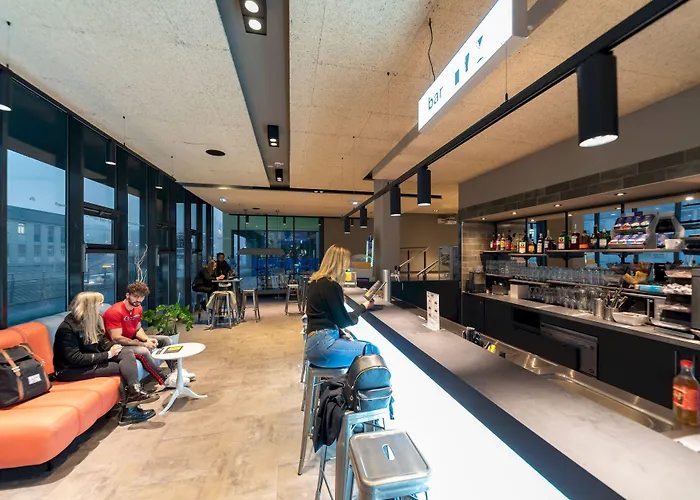 إيه&أوه غراز هاوبتباهنهوف 2*